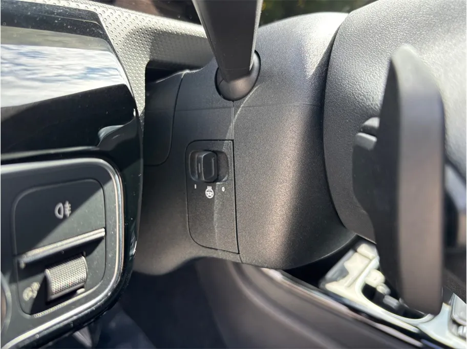 Mercedes-Benz CLA photo 21