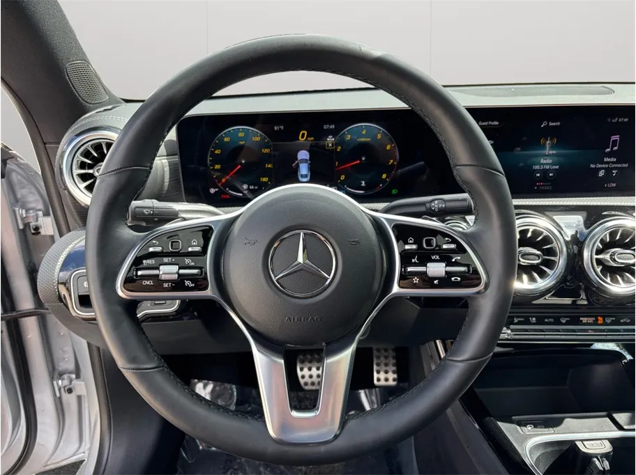Mercedes-Benz CLA photo 25