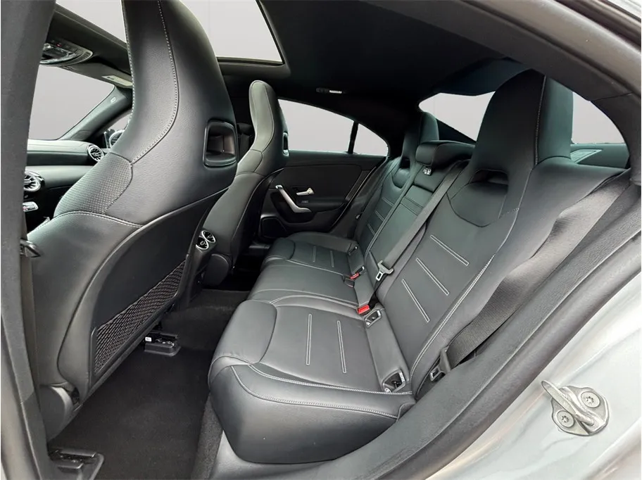 Mercedes-Benz CLA photo 37