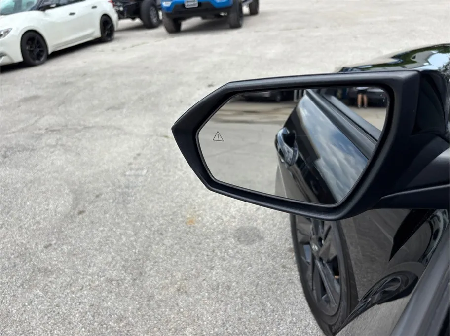 Hyundai Elantra photo 16