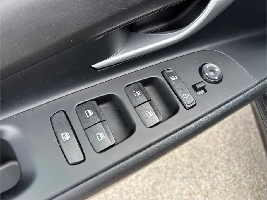 Hyundai Elantra photo 19
