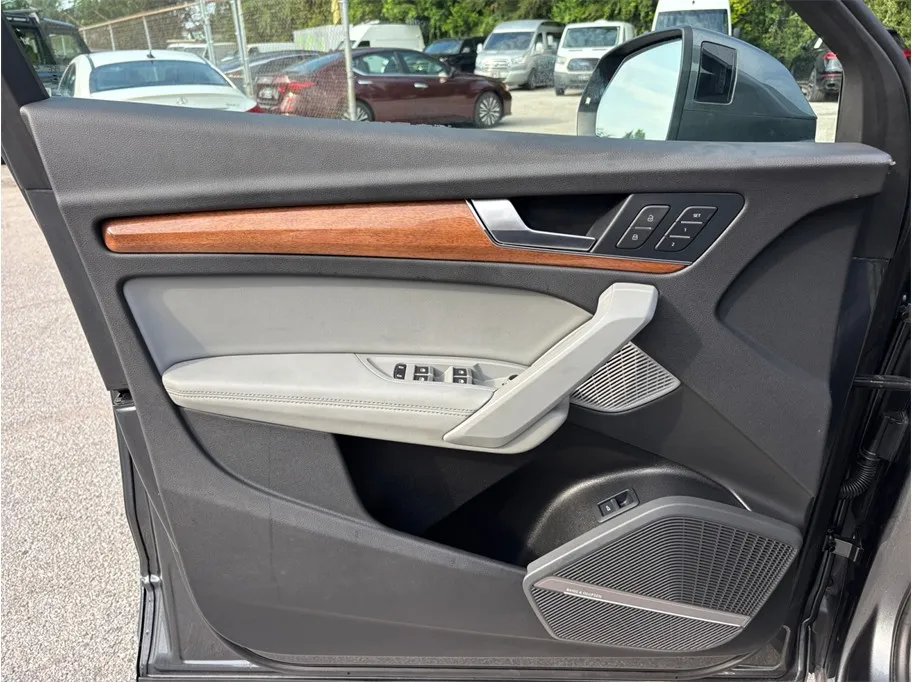 Audi Q5 photo 21