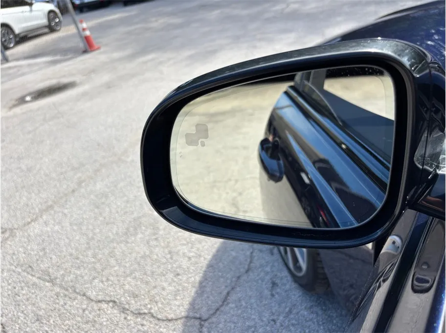 Jaguar XE photo 19