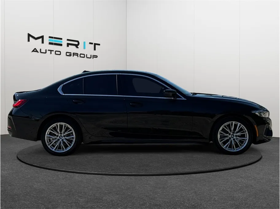 BMW 3 Series photo 10