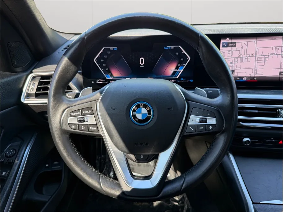 BMW 3 Series photo 28