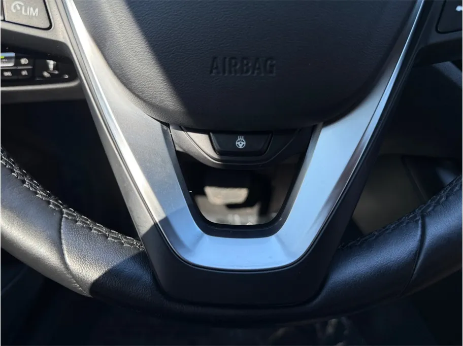 BMW 3 Series photo 29