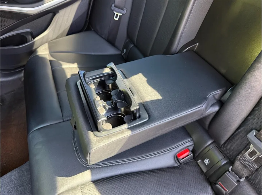 BMW 3 Series photo 43