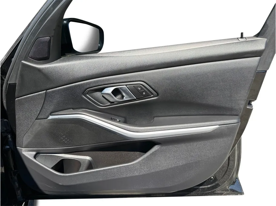 BMW 3 Series photo 47