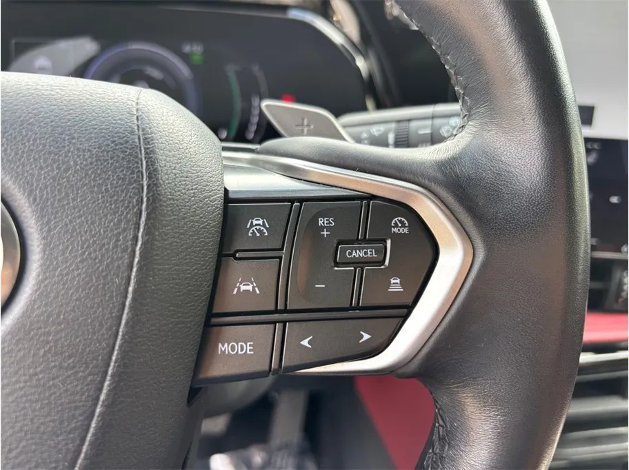Lexus NX photo 25