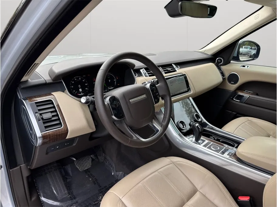 Land Rover Range Rover Sport photo 6