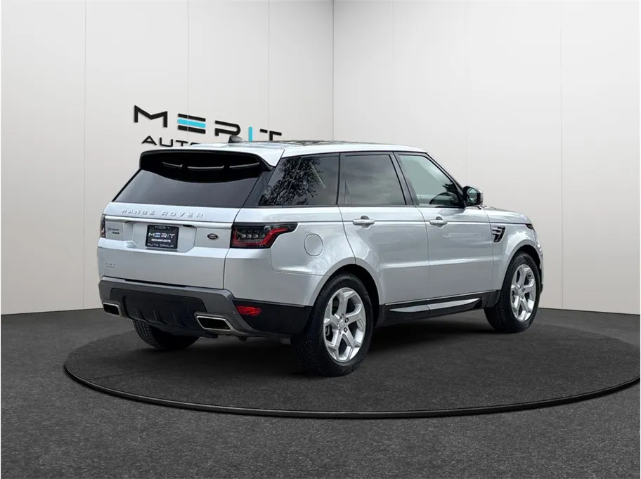 Land Rover Range Rover Sport photo 9