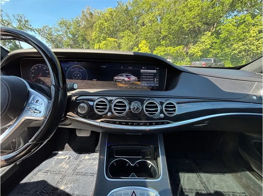 Mercedes-Benz S-Class photo 11