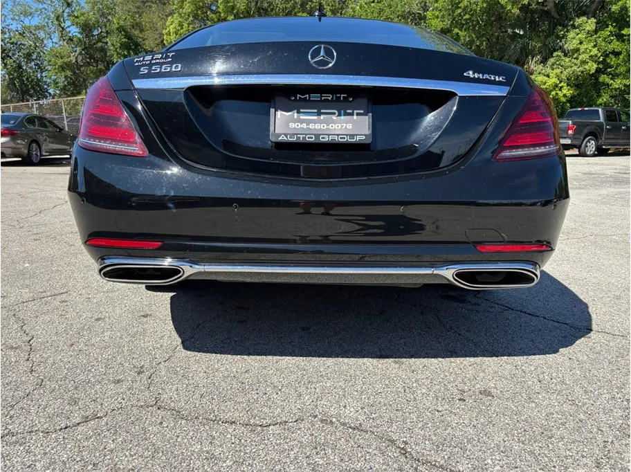 Mercedes-Benz S-Class photo 18