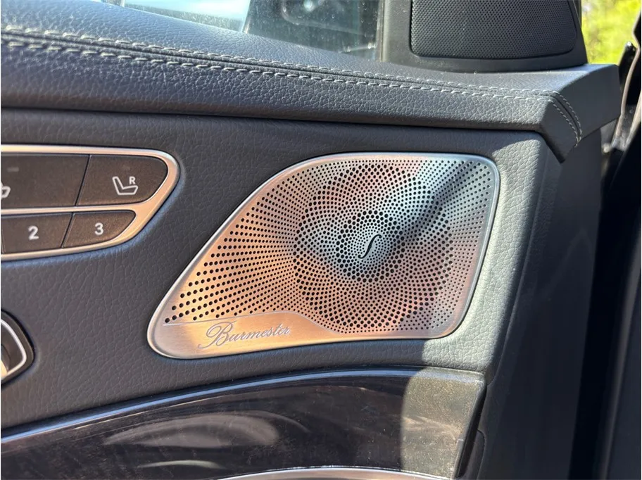 Mercedes-Benz S-Class photo 26