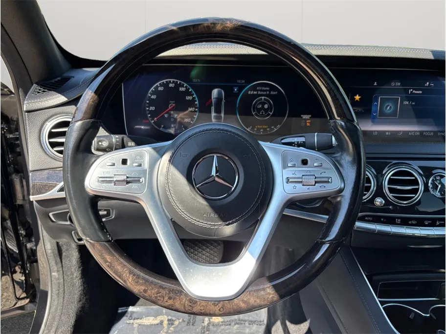 Mercedes-Benz S-Class photo 28