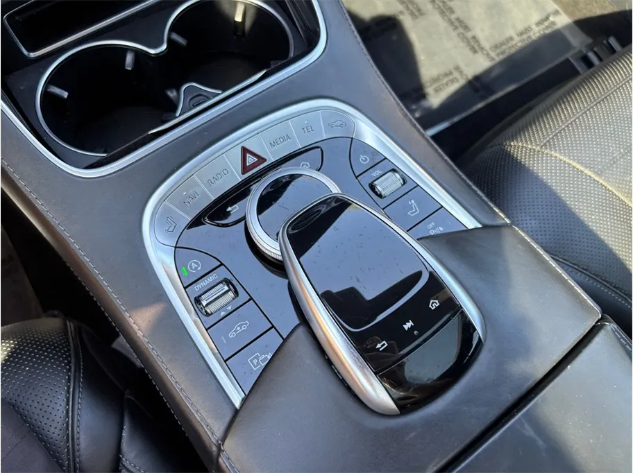 Mercedes-Benz S-Class photo 37