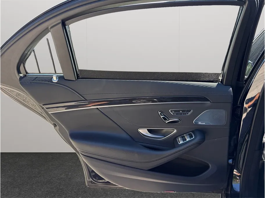 Mercedes-Benz S-Class photo 42