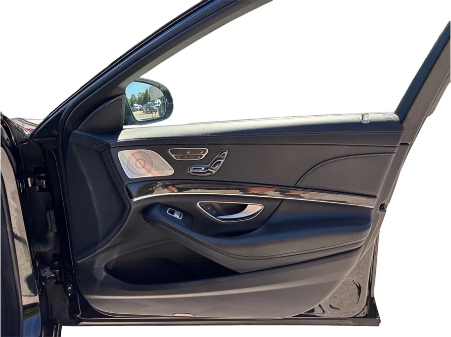 Mercedes-Benz S-Class photo 50