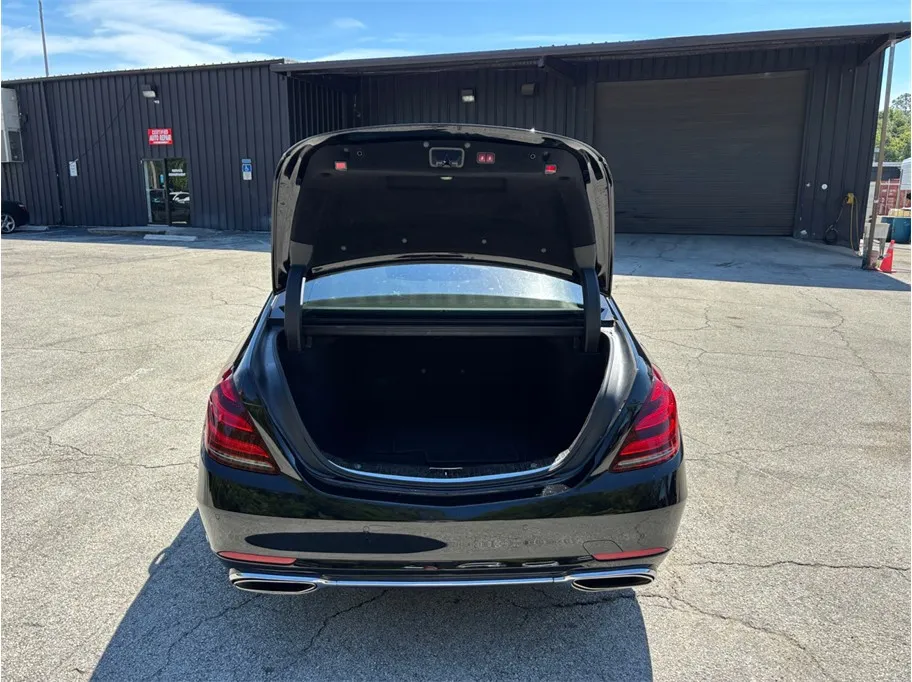 Mercedes-Benz S-Class photo 52