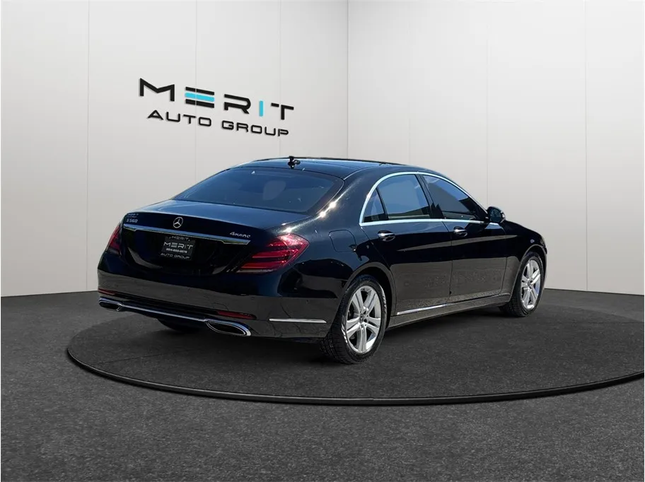 Mercedes-Benz S-Class photo 9