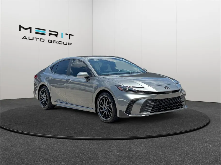 2025 Toyota Camry SE Sedan 4D