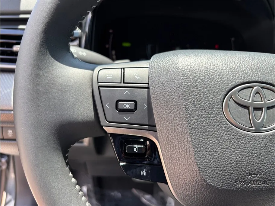 Toyota Camry photo 24