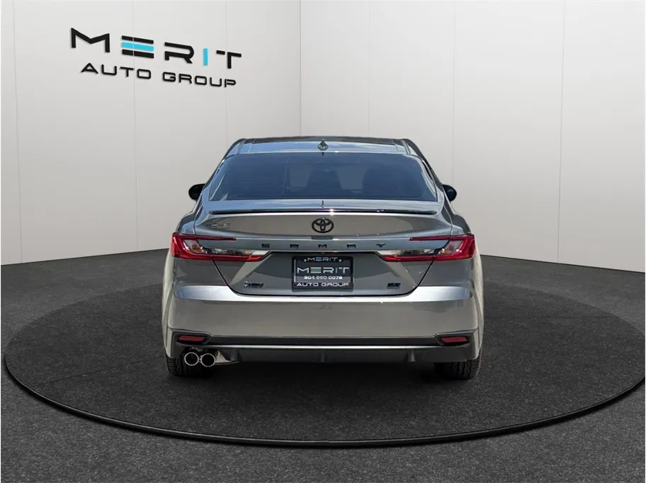 Toyota Camry photo 8