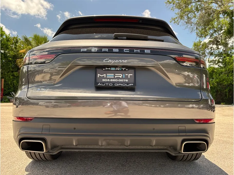 Porsche Cayenne photo 18