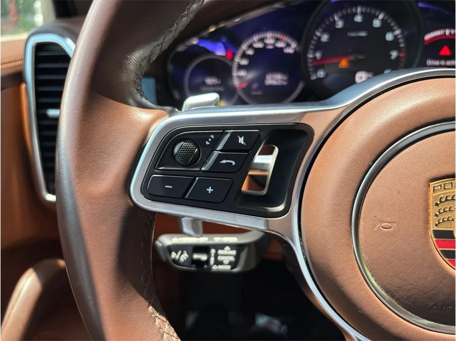Porsche Cayenne photo 30