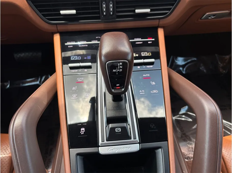 Porsche Cayenne photo 39