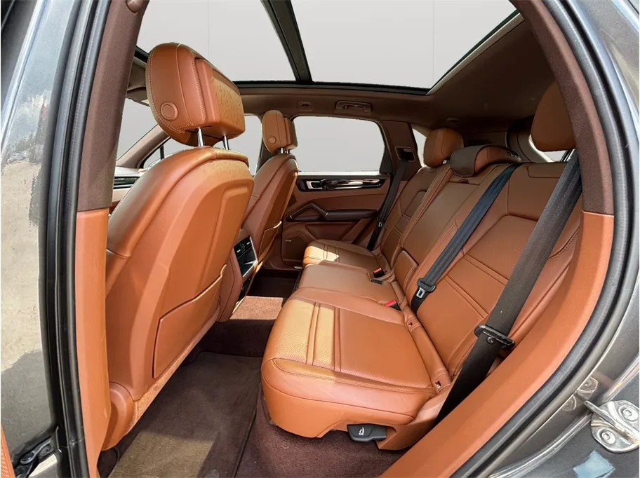 Porsche Cayenne photo 43