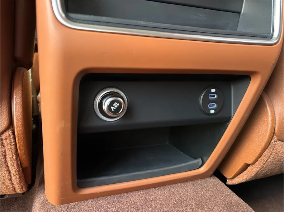 Porsche Cayenne photo 46