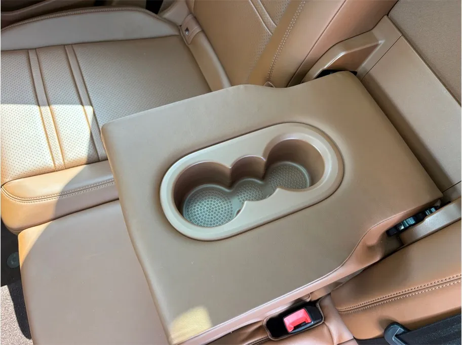 Porsche Cayenne photo 47
