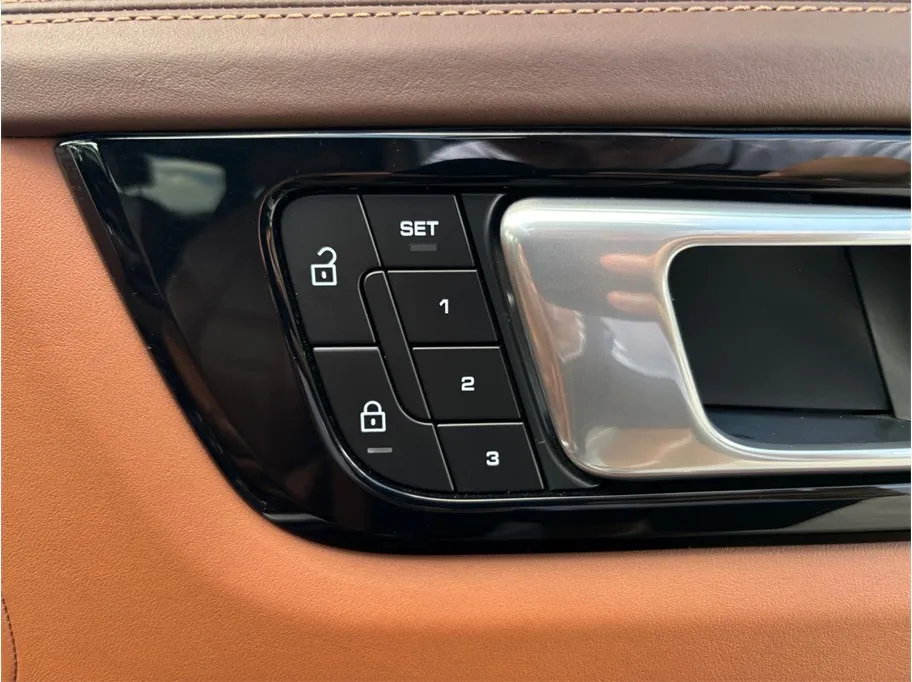 Porsche Cayenne photo 52