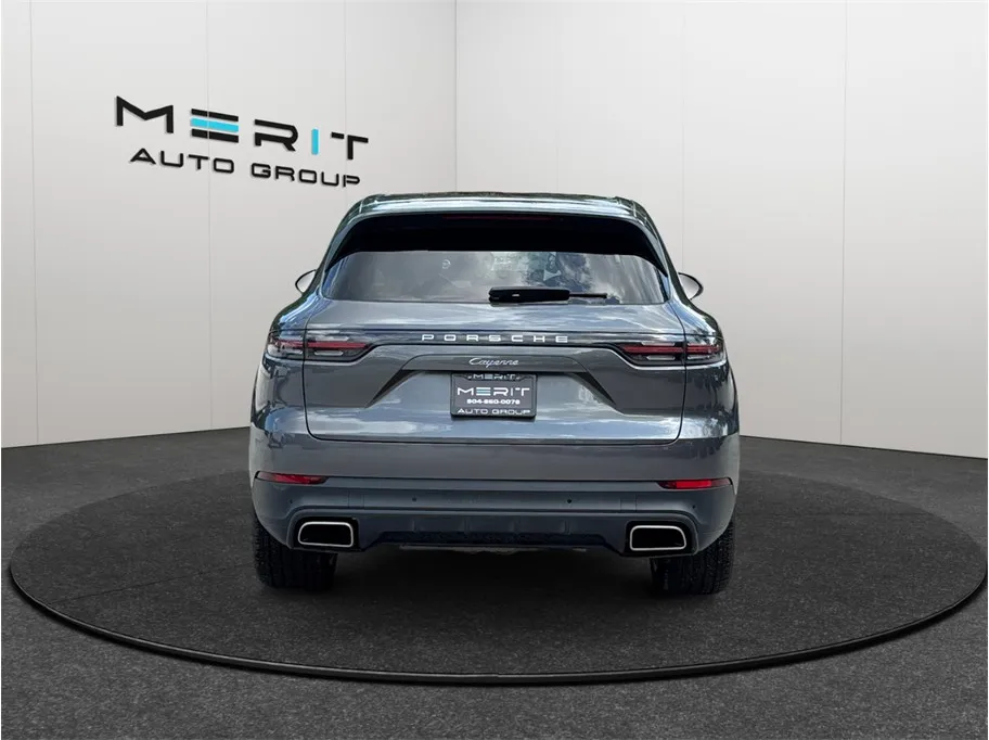 Porsche Cayenne photo 8