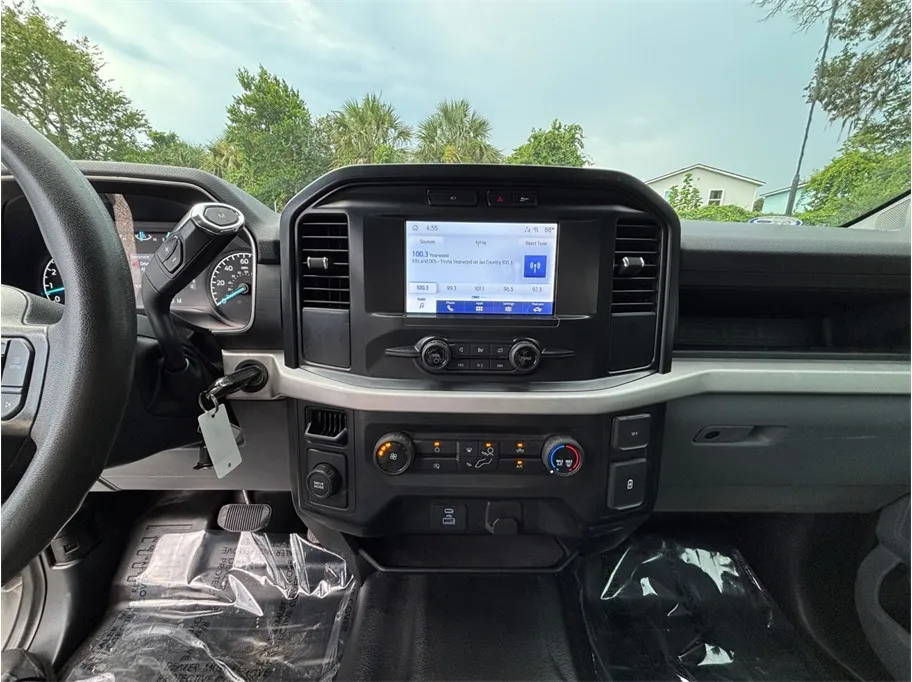 Ford F-150 photo 11