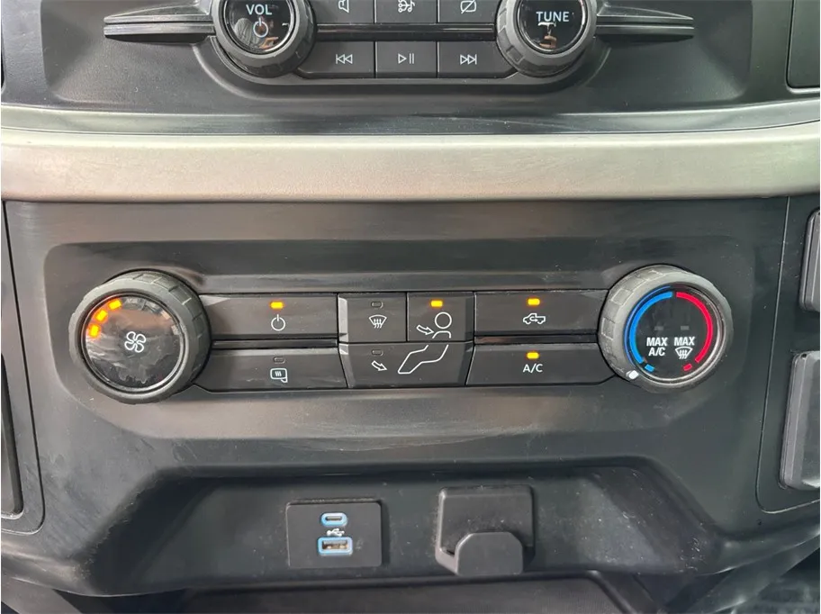 Ford F-150 photo 25