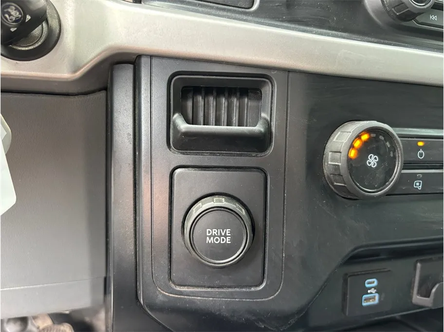 Ford F-150 photo 26