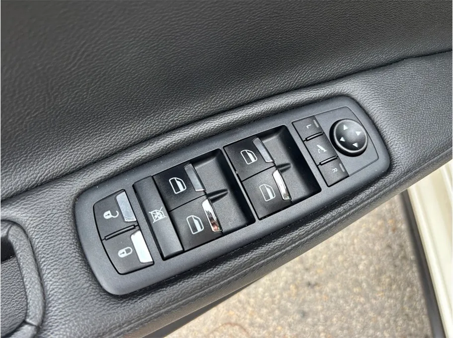 Maserati Ghibli photo 19