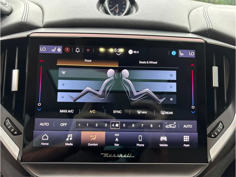 Maserati Ghibli photo 28