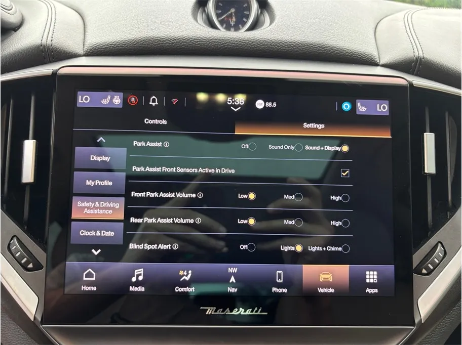 Maserati Ghibli photo 30