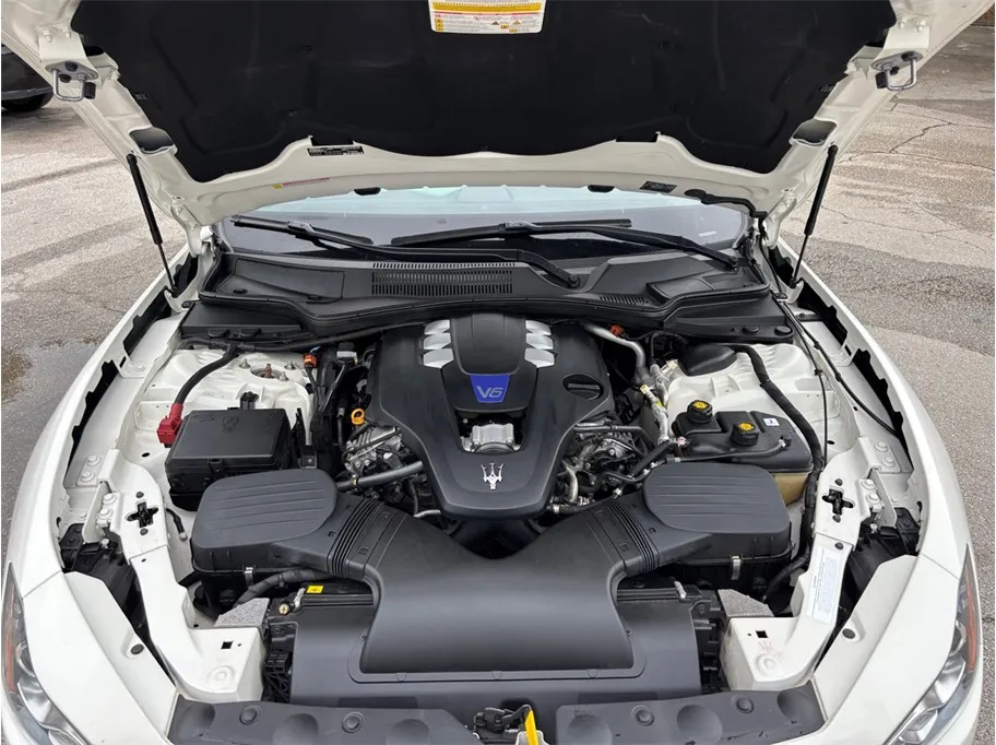 Maserati Ghibli photo 42
