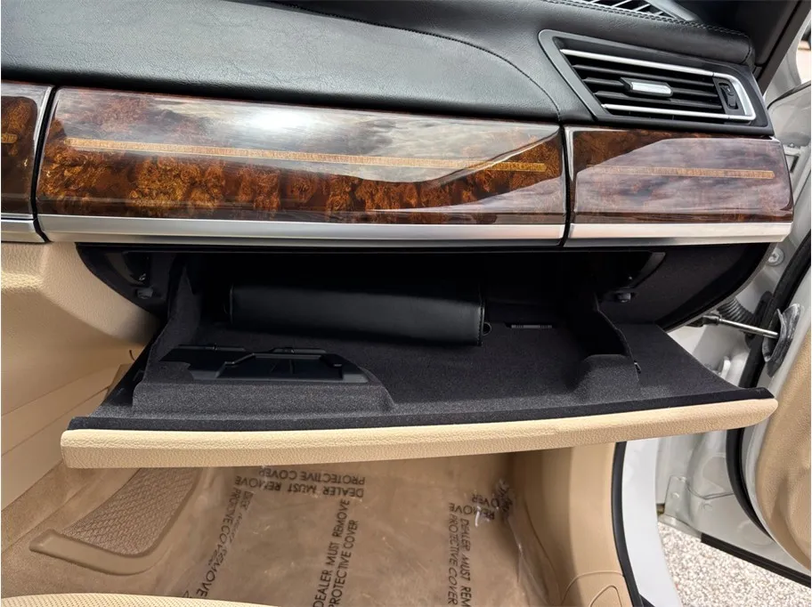 BMW 7 Series photo 49