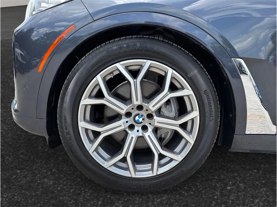 BMW X7 photo 13