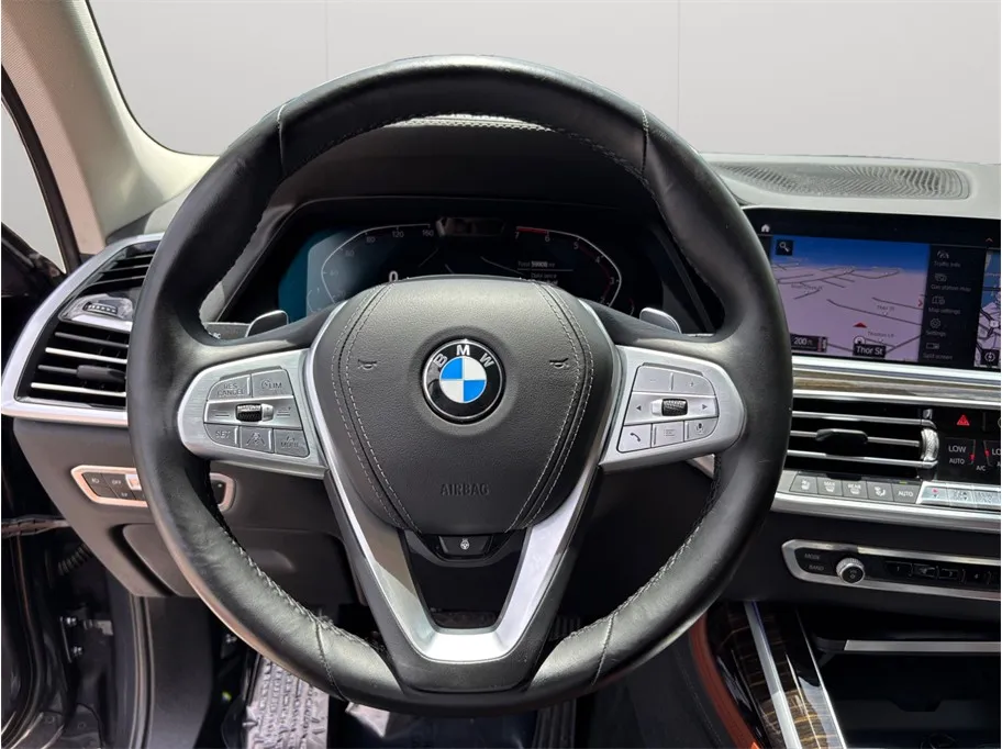 BMW X7 photo 29