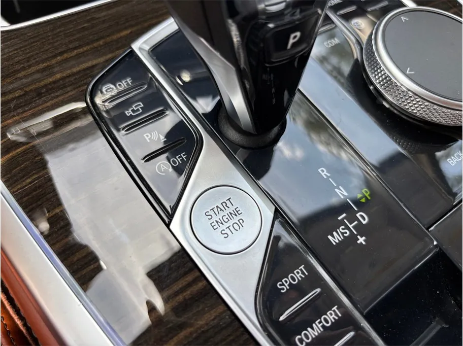 BMW X7 photo 32