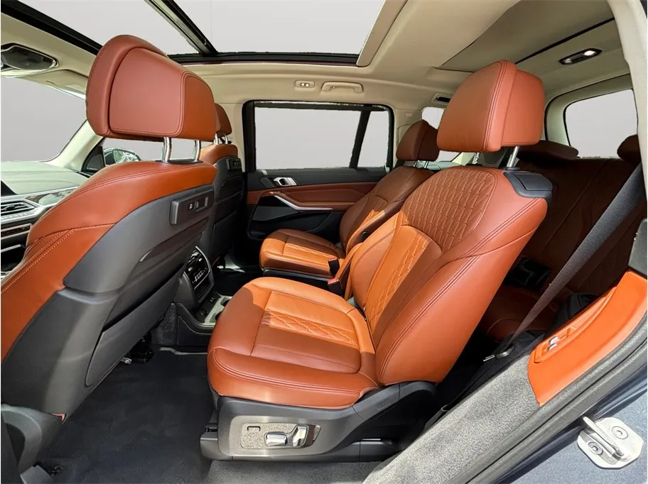 BMW X7 photo 43