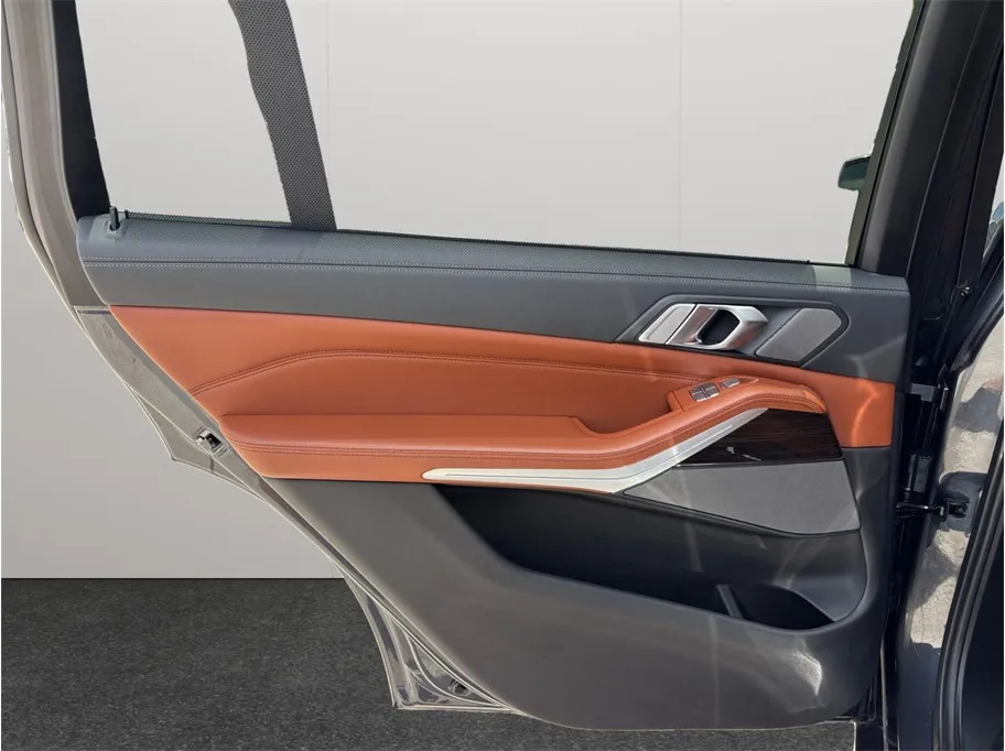 BMW X7 photo 44