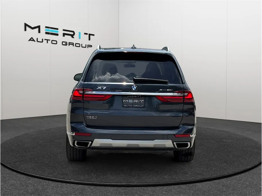 BMW X7 photo 8