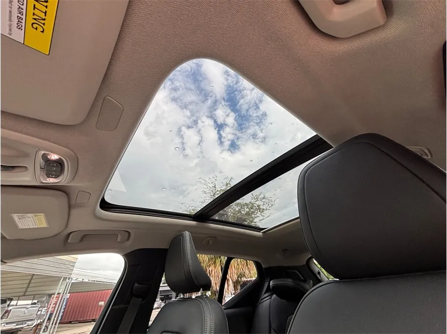 Volvo XC40 photo 37